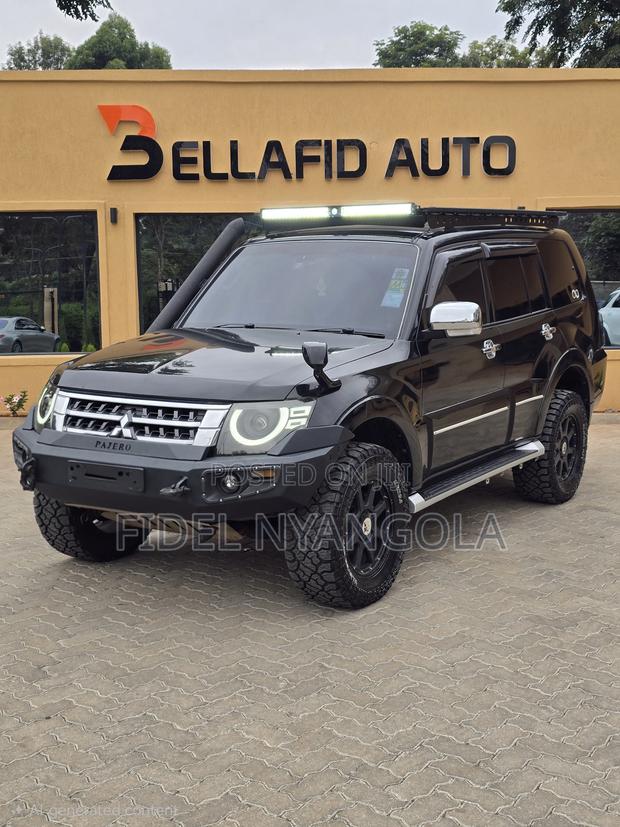 Mitsubishi Pajero Exceed 2017 Black