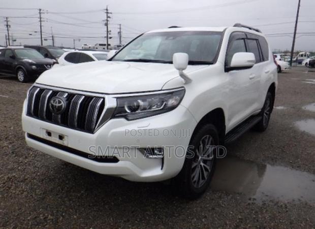 Toyota Land Cruiser Prado 2019 White