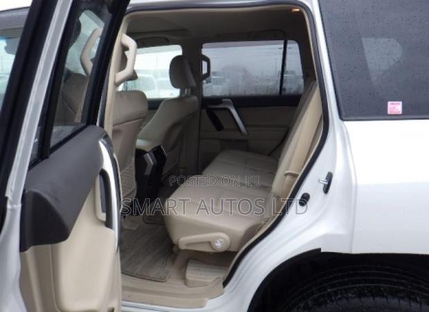 Toyota Land Cruiser Prado 2019 White