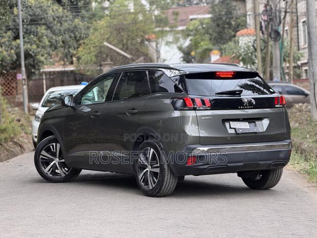 Peugeot 3008 2019 Green