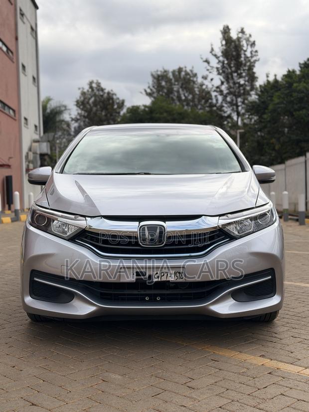 Honda Fit Shuttle 1.5 Hybrid 2WD 2019