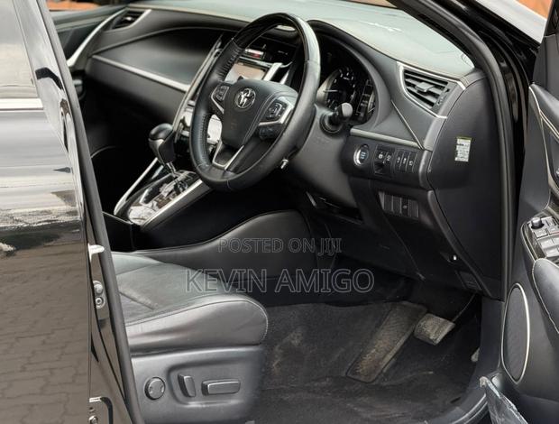 Toyota Harrier 2019 Black