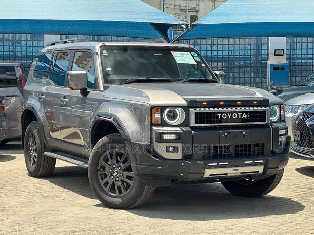 Toyota Land Cruiser LC250 2024 Gold