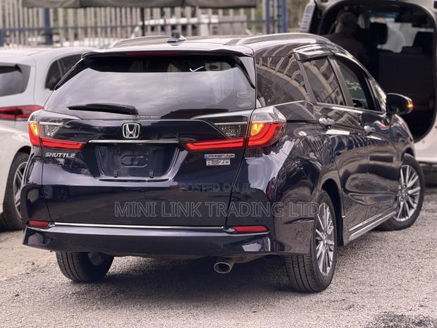 Honda Fit Shuttle 1.5 Hybrid 2WD 2019 Blue