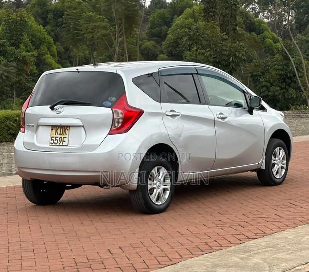 Nissan Note 2015 Silver