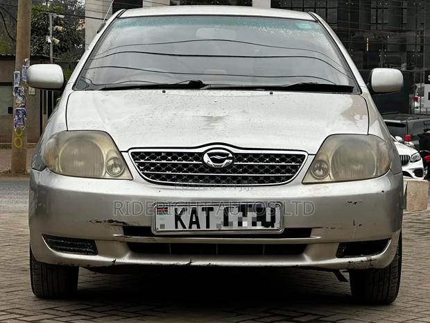 Toyota Corolla 1.5 Sedan 2002 Gold