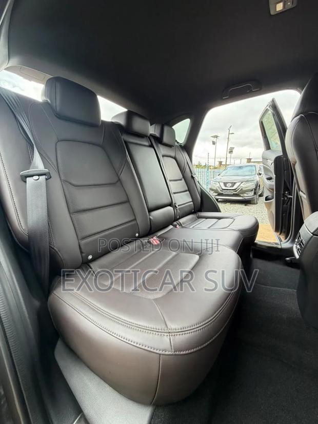 Mazda CX-5 2.2 Diesel FWD 2019 Gray