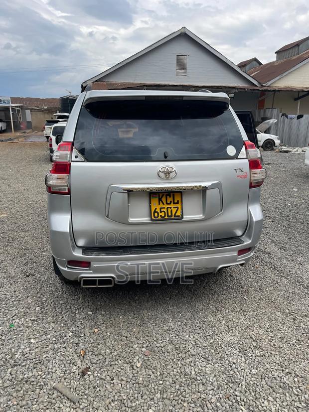 Toyota Land Cruiser Prado 4.0 Petrol TX 2009 Silver
