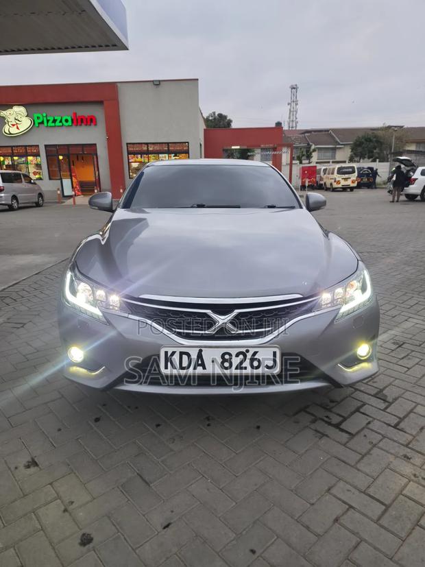 Toyota Mark X 2.5 AWD 2014 Gray