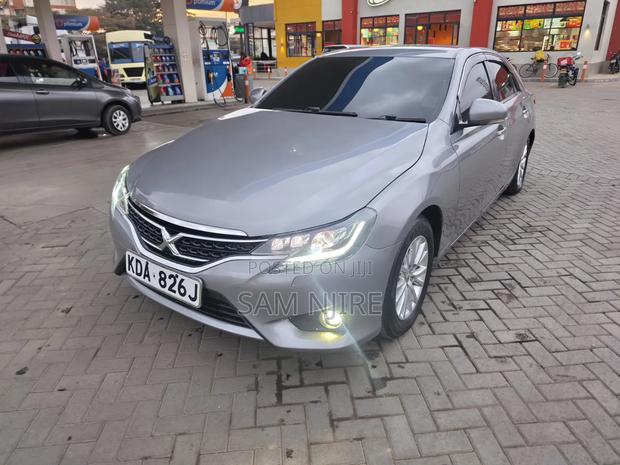 Toyota Mark X 2.5 AWD 2014 Gray