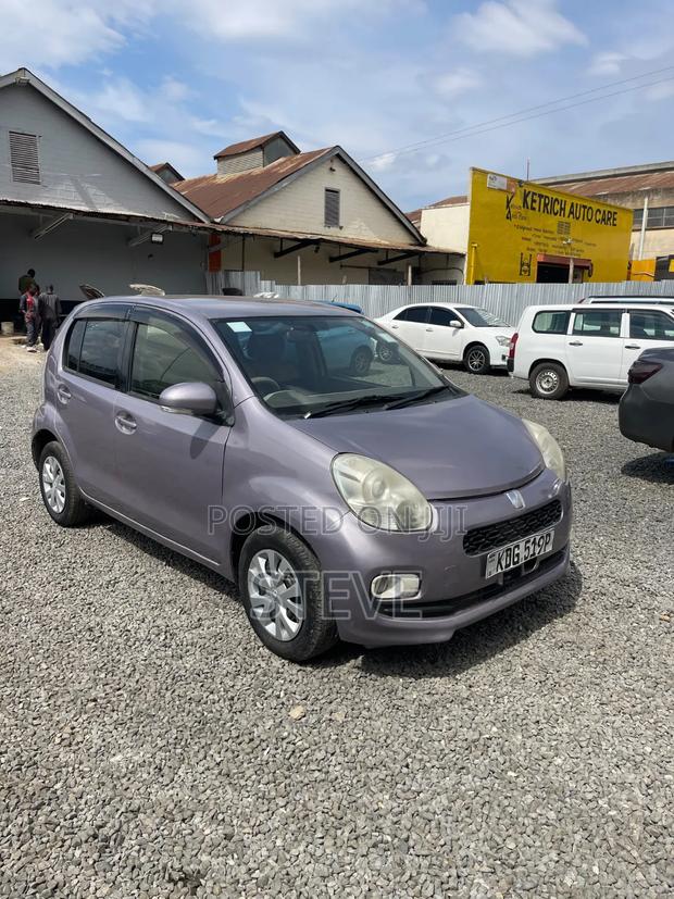 Toyota Passo 1.0 FWD 2014