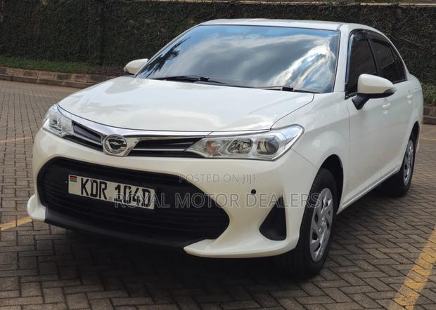Toyota Axio 1.5 G 2WD 2017 White
