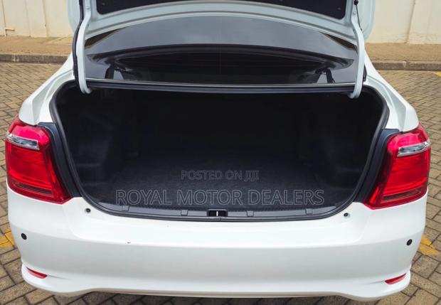 Toyota Axio 1.5 G 2WD 2017 White