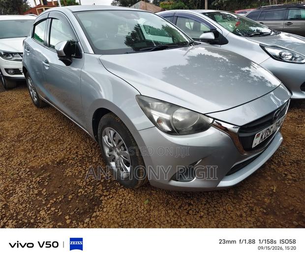 Mazda Demio 2018 Silver