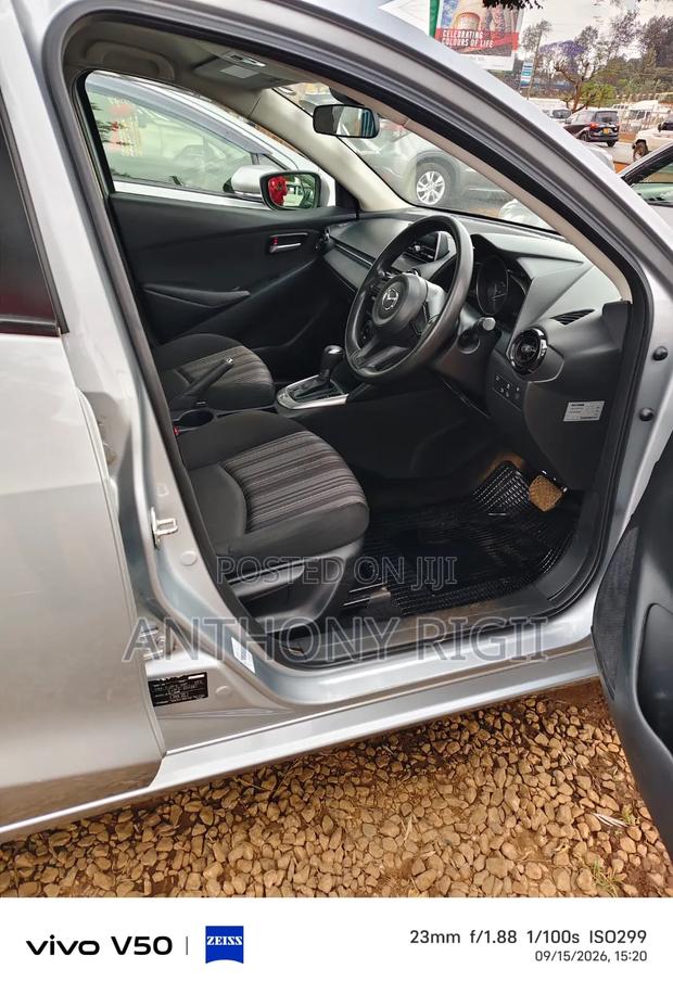 Mazda Demio 2018 Silver