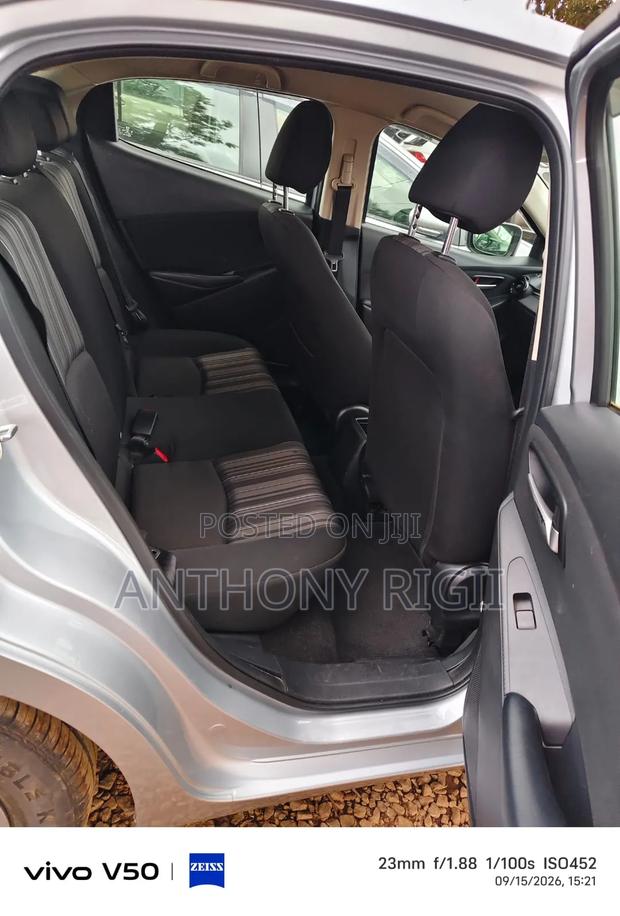 Mazda Demio 2018 Silver