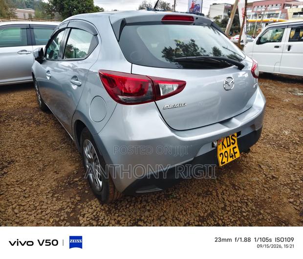 Mazda Demio 2018 Silver