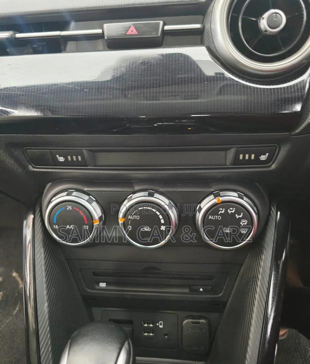 Mazda 2 2020 Red