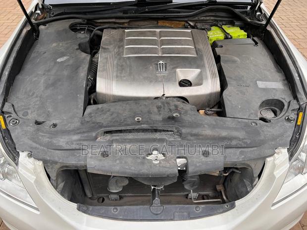 Toyota Crown 2008 White