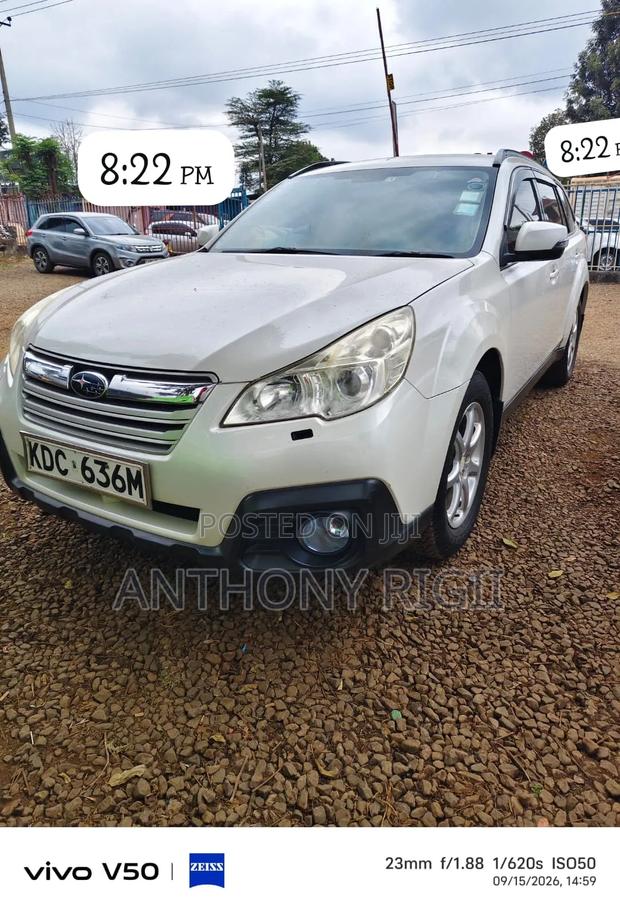 Subaru Outback 2.5i 4dr Wagon AWD (2.5L 4cyl CVT) 2015 White