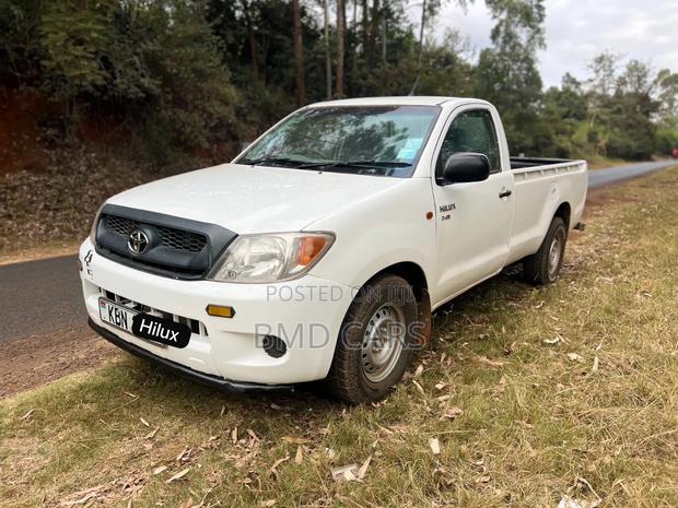 Toyota Hilux 2.5 D-4D SRX 2011 White