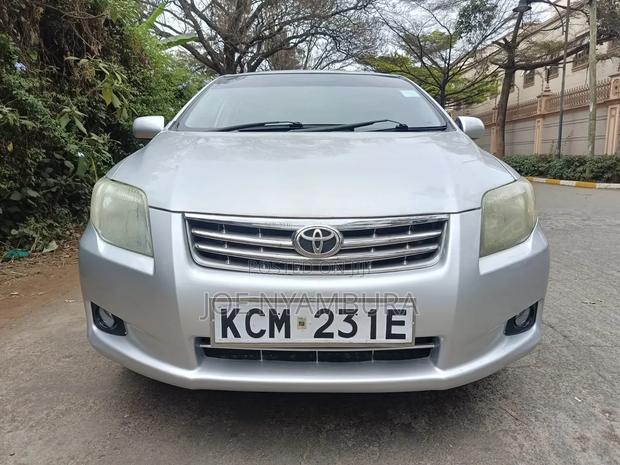 Toyota Axio 2010 Silver