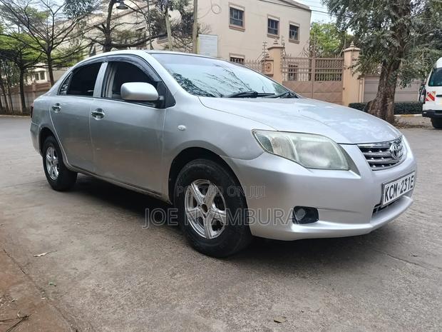Toyota Axio 2010 Silver