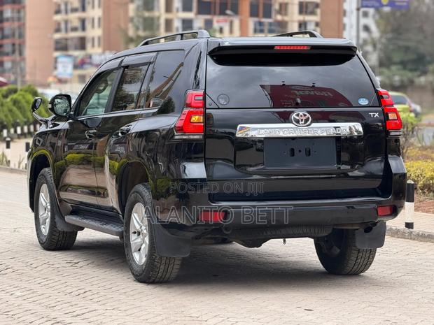 Toyota Land Cruiser Prado 2.7 2019 Black