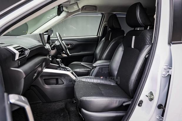 Daihatsu Rocky 2020 White