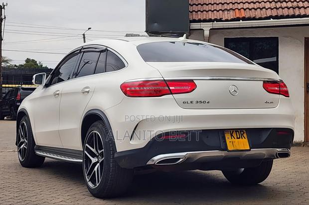 Mercedes-Benz 350D 2015 White