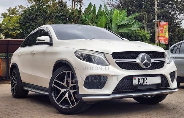 Mercedes-Benz 350D 2015 White