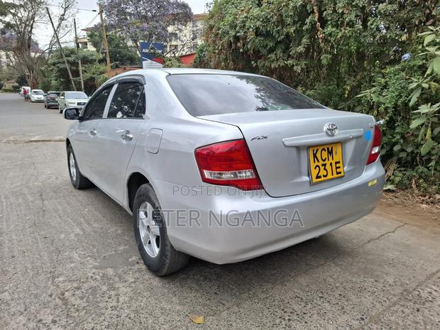 Toyota Axio 1.5 X 2WD 2010 Silver