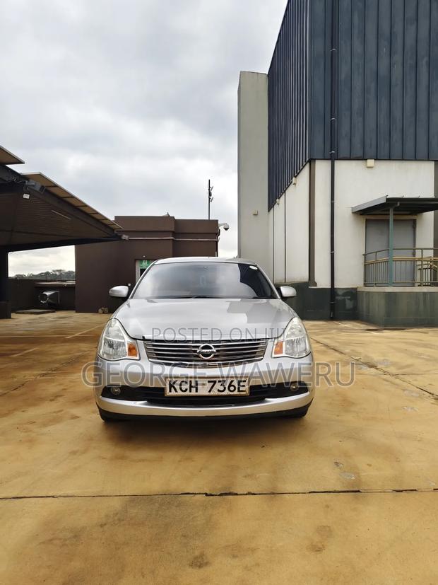 Nissan Bluebird 2009 Blue