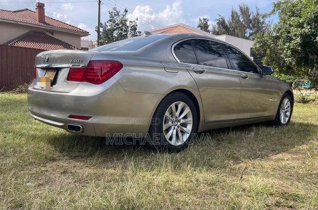 BMW 740 2011 Gold