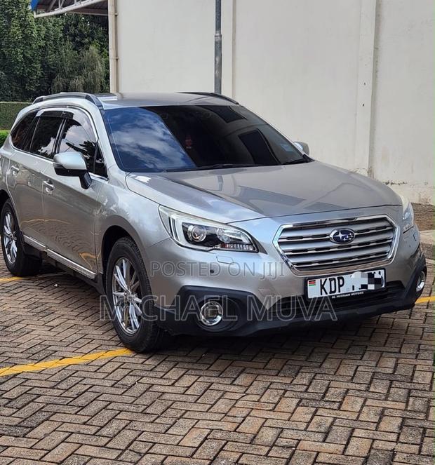 Subaru Outback 2.5i Limited AWD 2018 Gold