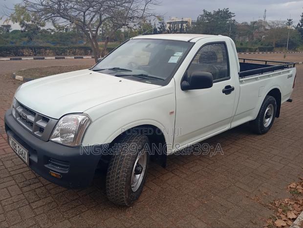 Isuzu D-MAX 2008 White