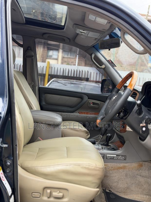 Toyota Land Cruiser 100 4.7 Executive 2006 Blue