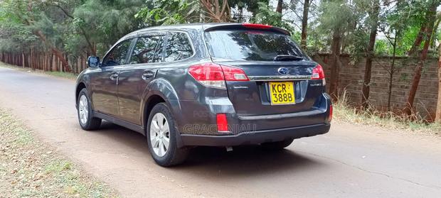 Subaru Outback 2011 Gray