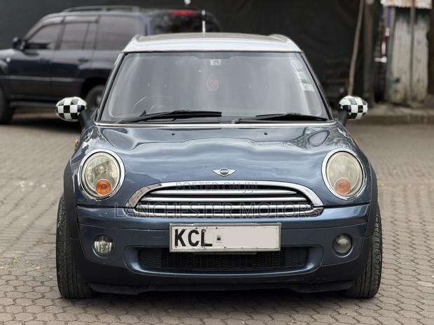 Mini Cooper 2010 Blue