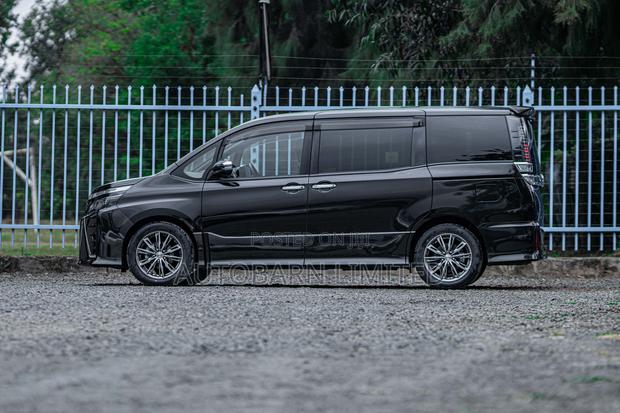 Toyota Voxy 2019 Black