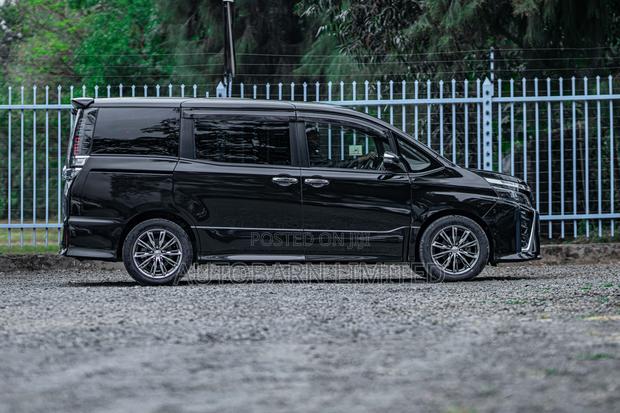 Toyota Voxy 2019 Black