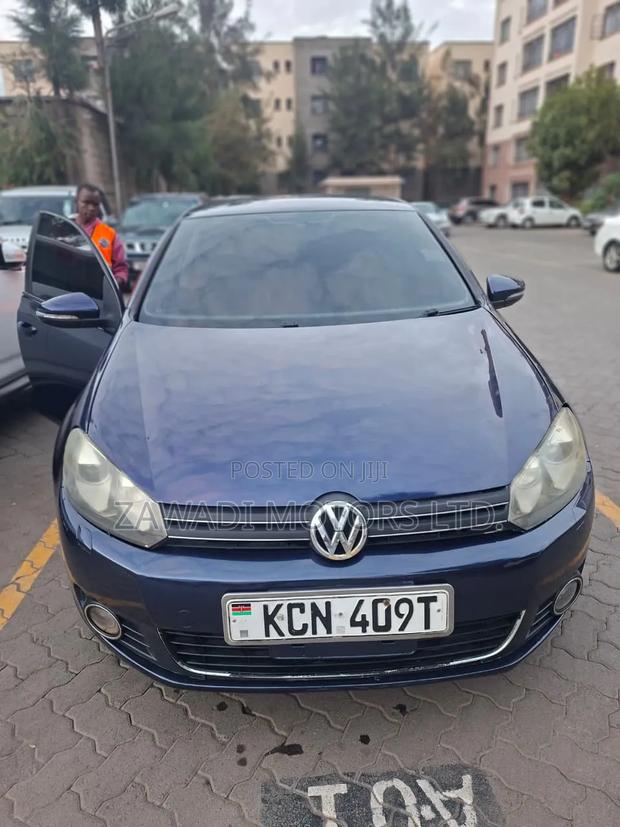 Volkswagen Golf 2015 Blue