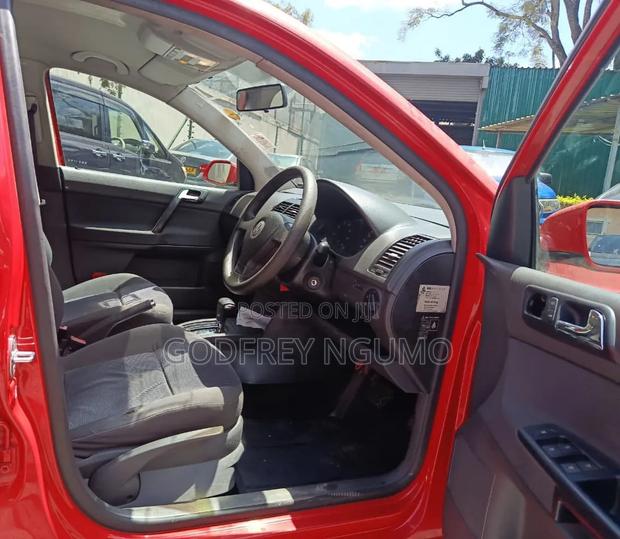Volkswagen Polo 2006 Red