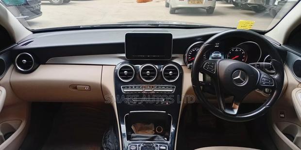 Mercedes-Benz C200 2015 Blue