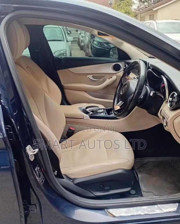 Mercedes-Benz C200 2015 Blue