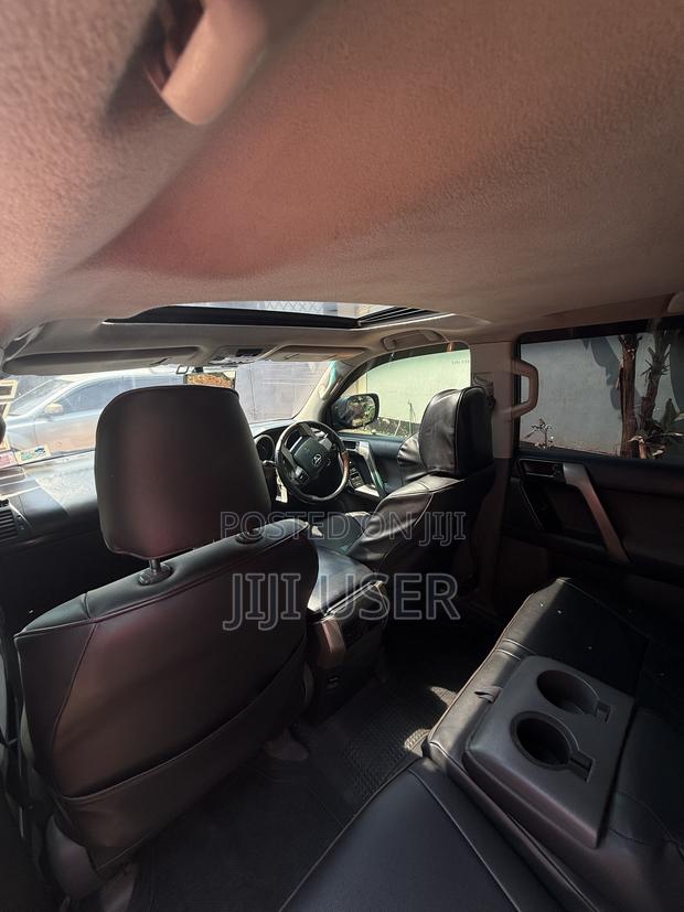 Toyota Land Cruiser Prado 2.7 i 2012 Black