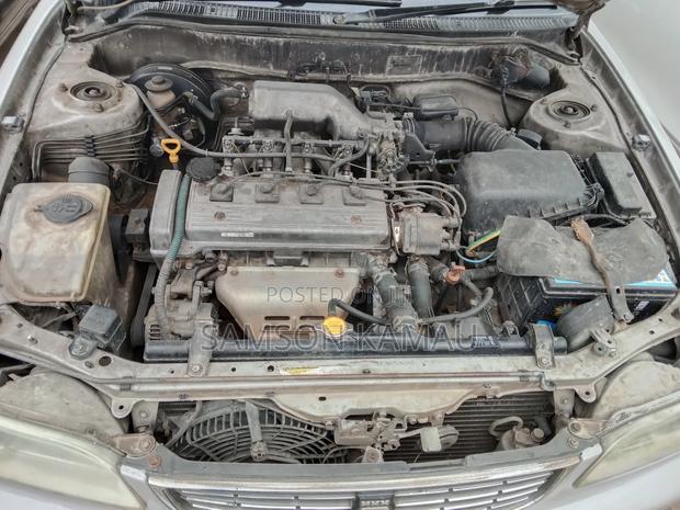 Toyota Corolla 1998 Silver