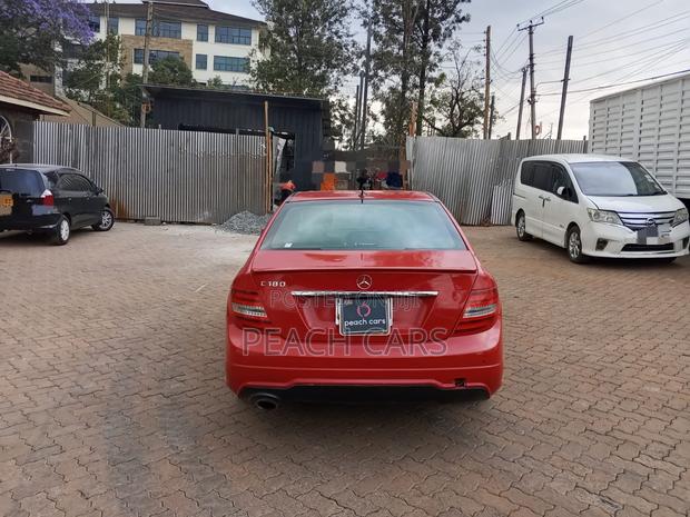 Mercedes-Benz C180 2014 Red