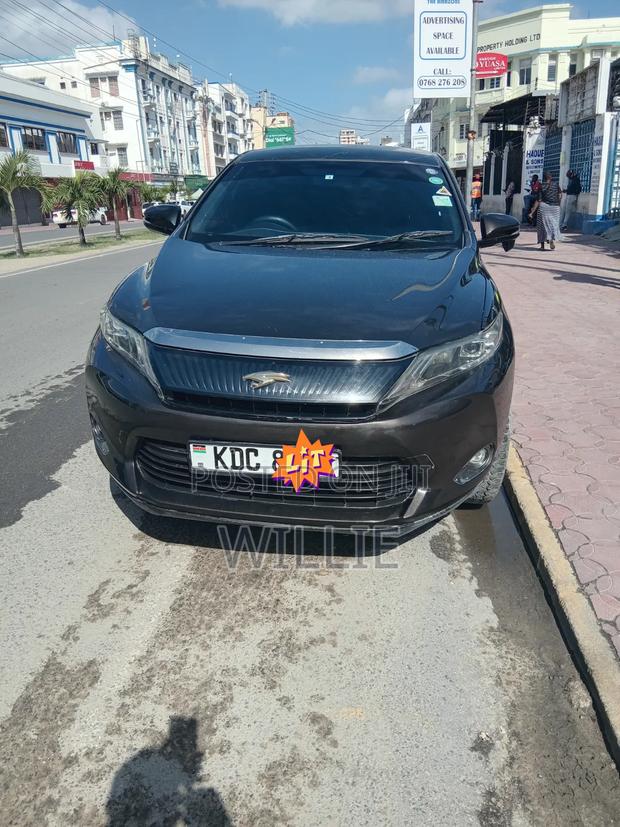 Toyota Harrier 2013