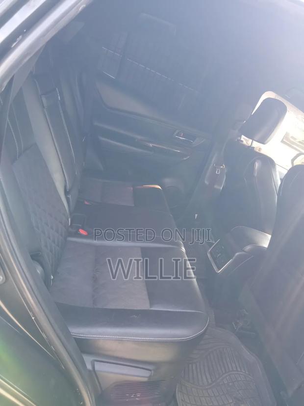 Toyota Harrier 2013